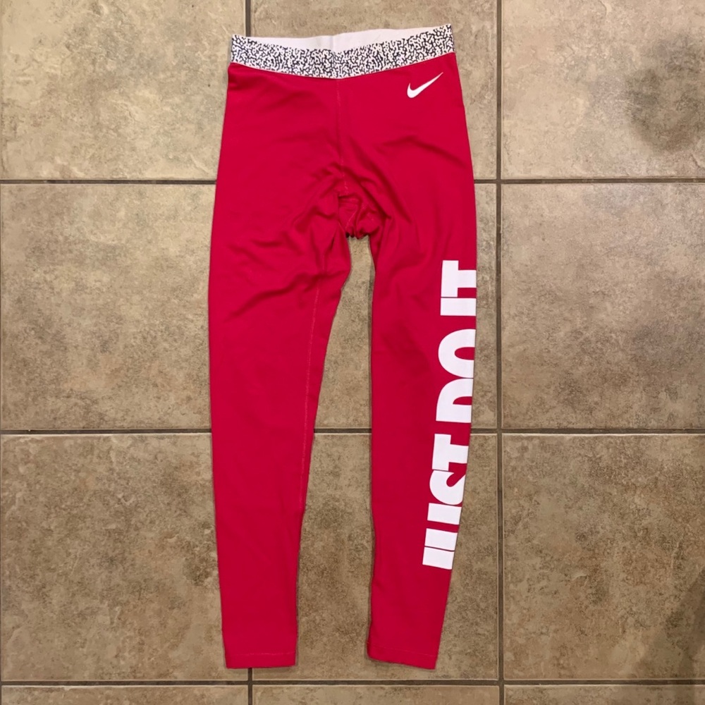 NIKE Leggings